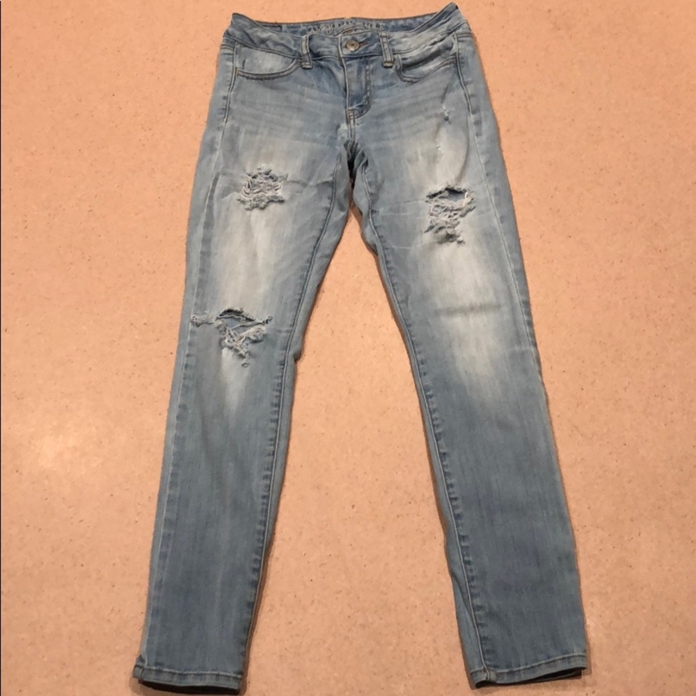 Distressed American Eagle Jeans size 2